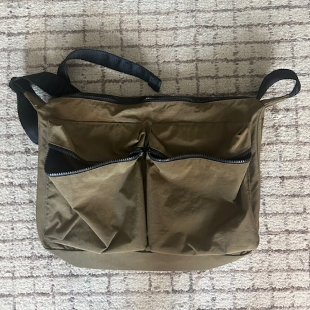 Baggu Large Cargo Crossbody - Seaweed